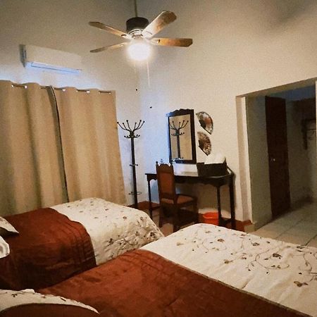 Hostal La Espanola Parras Parras de la Fuente Ngoại thất bức ảnh