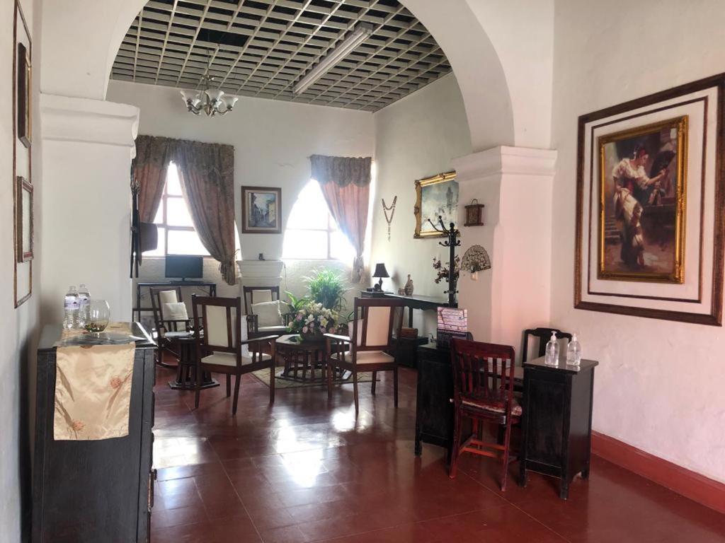 Hostal La Espanola Parras Parras de la Fuente Ngoại thất bức ảnh