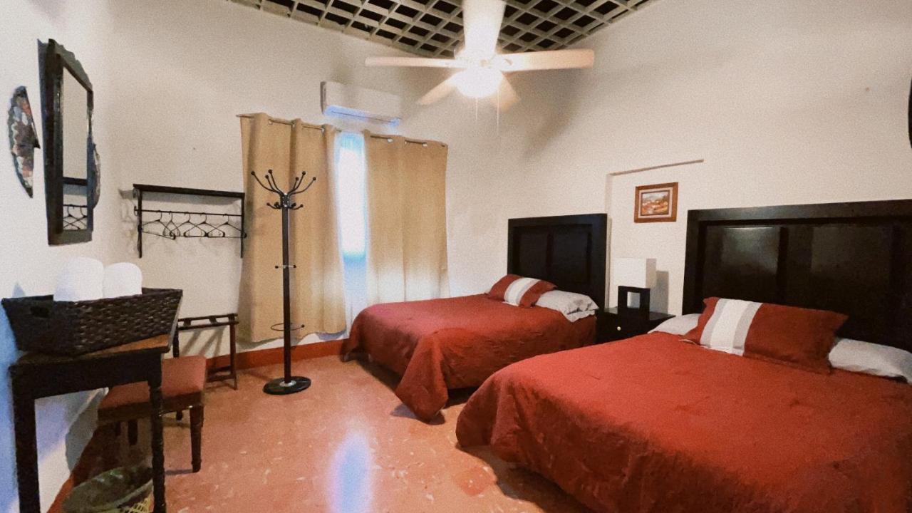 Hostal La Espanola Parras Parras de la Fuente Ngoại thất bức ảnh